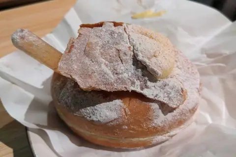 Krispy Kreme photo 1